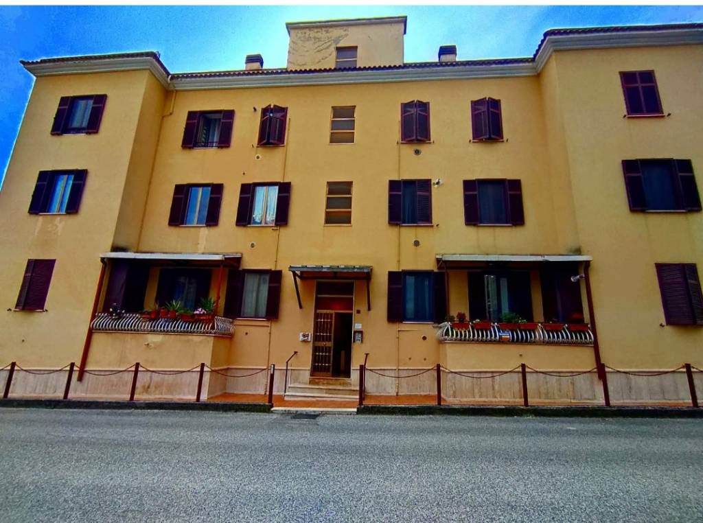 Appartamento in vendita a Frosinone via Gino Sellari, 5