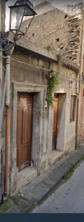 Casa Indipendente in in vendita da privato a Barcellona Pozzo di Gotto via Immacolata, 124