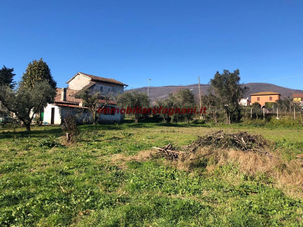 Terreno Residenziale in vendita a Lariano via Quarantola
