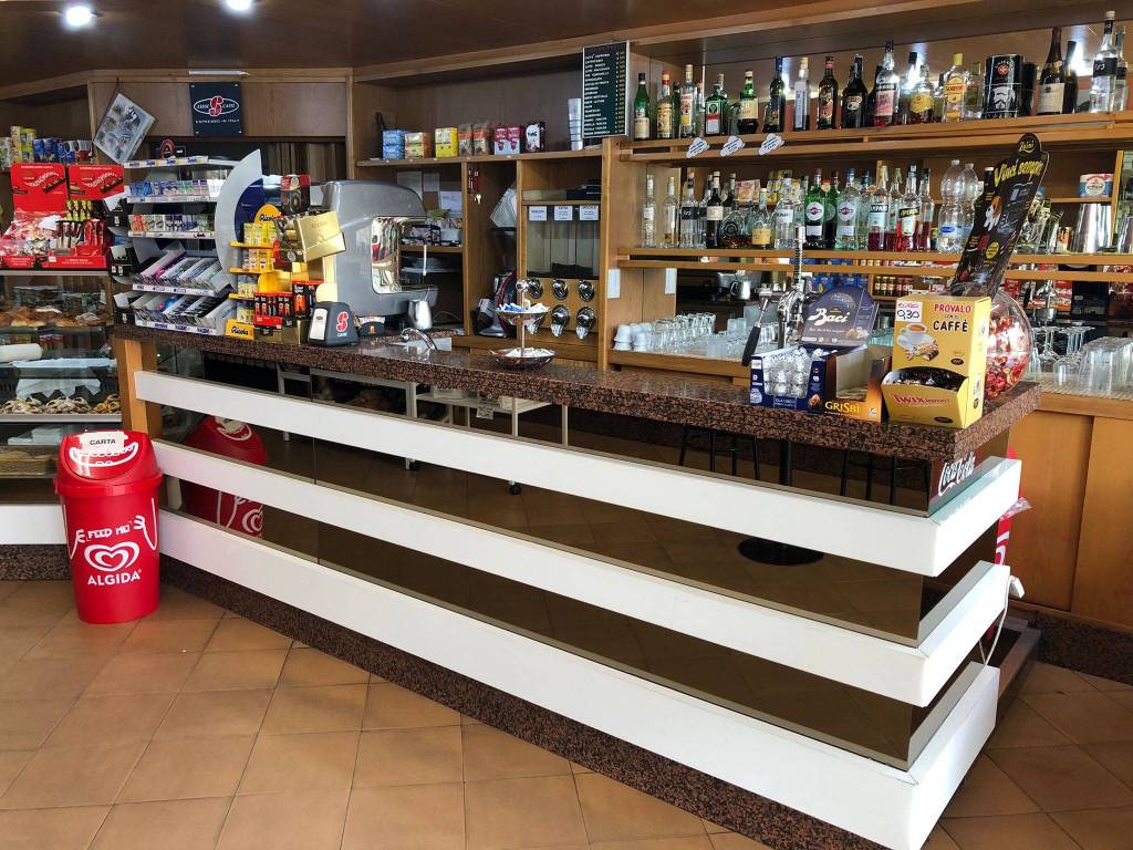 Bar in vendita a Forlì viale Fratelli Spazzoli