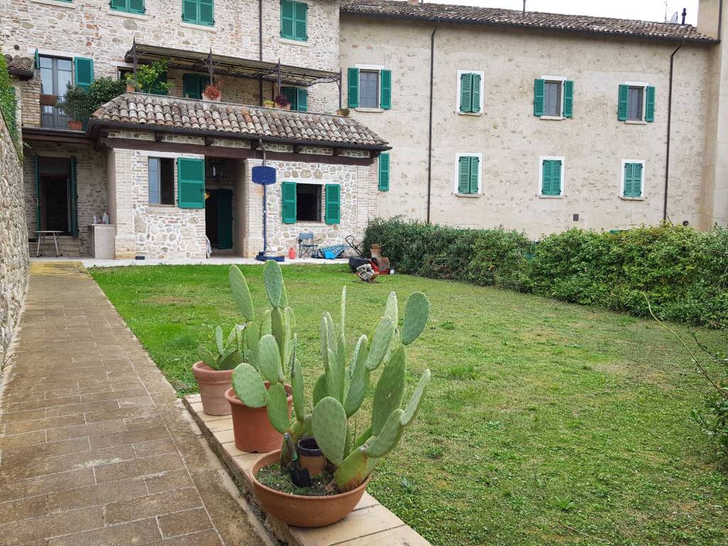 Appartamento in vendita ad Ascoli Piceno frazione Cavignano