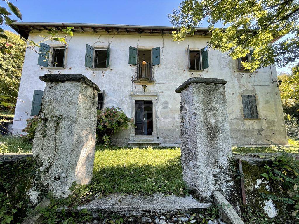 Casale in vendita a Colico via Laghetto, 16