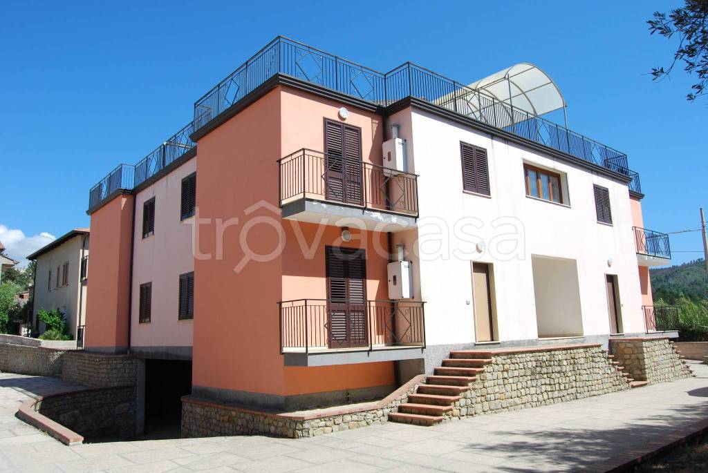 Appartamento in vendita a Ceraso via Fabbrica, 25