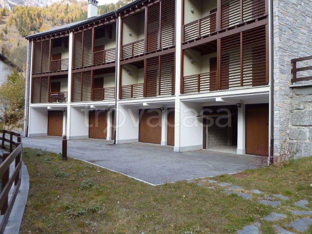 Appartamento in vendita a Varzo san Domenico, -