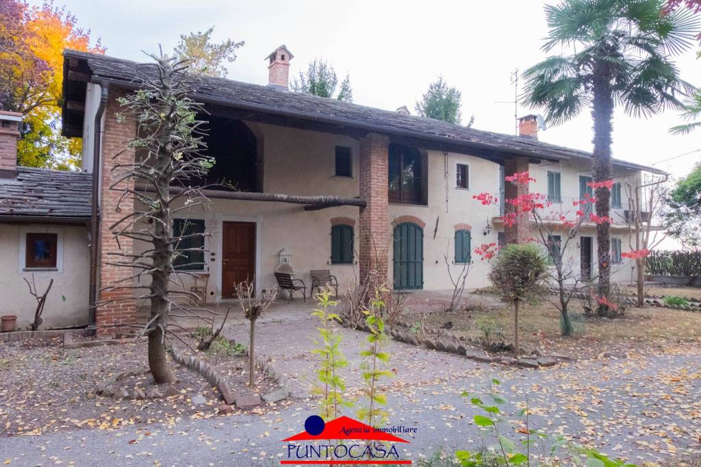 Villa Bifamiliare in vendita a Dronero via Pratavecchia