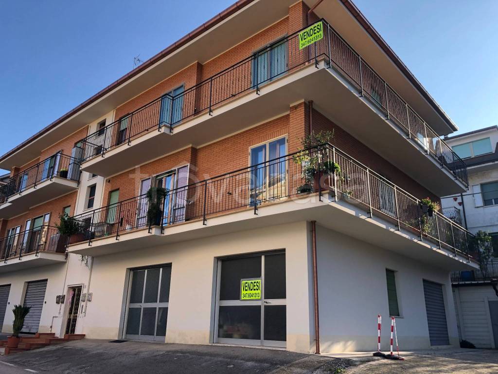Appartamento in in vendita da privato a Fermo via Edmondo De Amicis, 8
