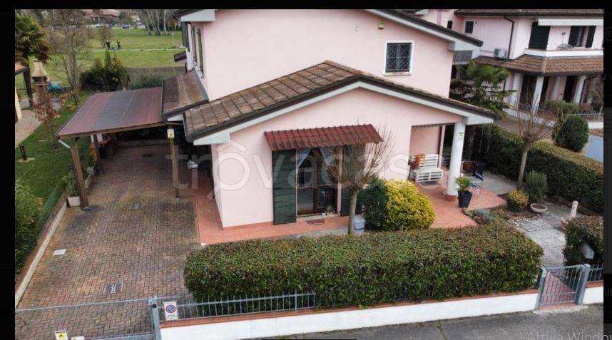 Villa in in vendita da privato a Conselice via Giuseppe Di Vittorio, 25