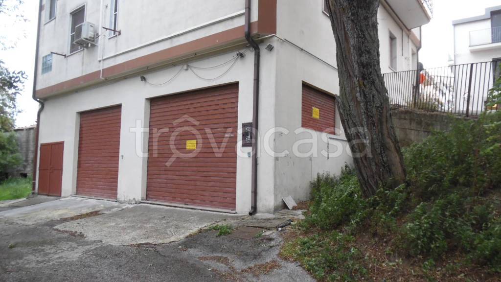 Garage in vendita a Calitri via Benedetto Croce