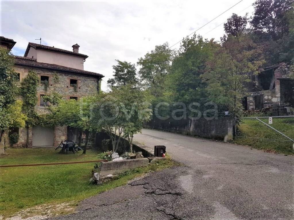 Casa Indipendente in vendita a Tarzo località Colmaggiore di Sotto