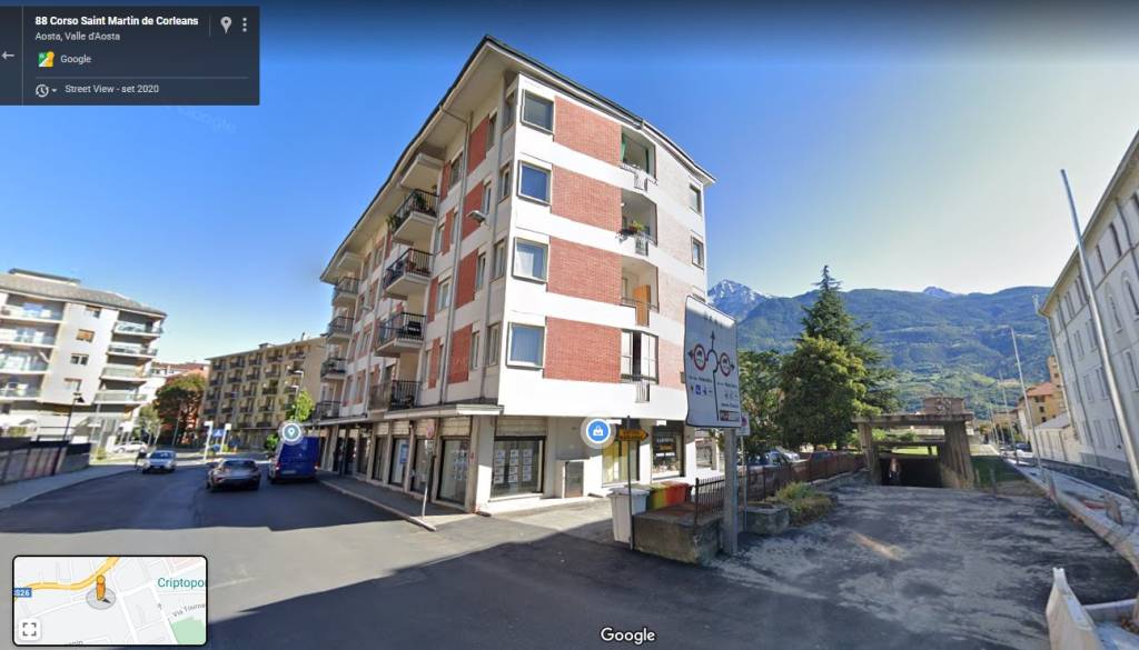 Garage in vendita ad Aosta corso saint-martin-de-corleans, 79