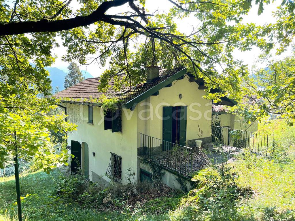 Villa in vendita a Bellagio via Valassina