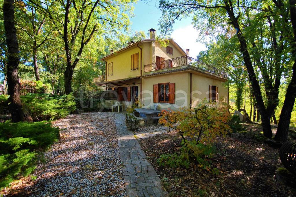 Villa Bifamiliare in vendita a Poggio Moiano via delle Cave