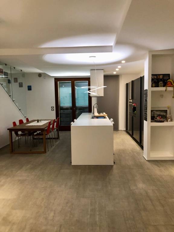 Villa a Schiera in in vendita da privato a Montecalvo in Foglia via Giacomo Brodolini