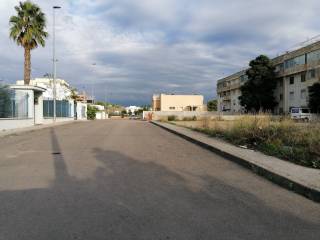 Terreno residenziale in vendita a casarano via vanoni, 2