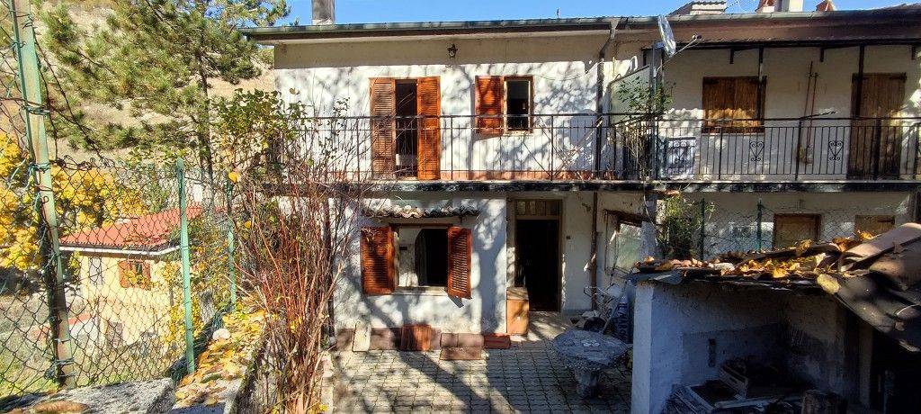 Casa Indipendente in in vendita da privato a Tagliacozzo via Romana Via Traversa 1, Snc