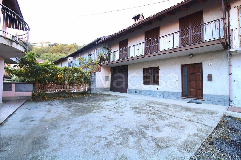 Casa Indipendente in vendita a Castellinaldo d'Alba via Dante