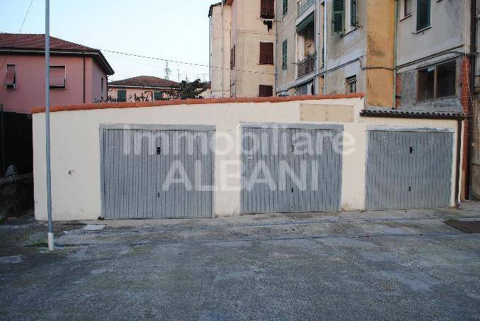 Garage in vendita a Vezzano Ligure
