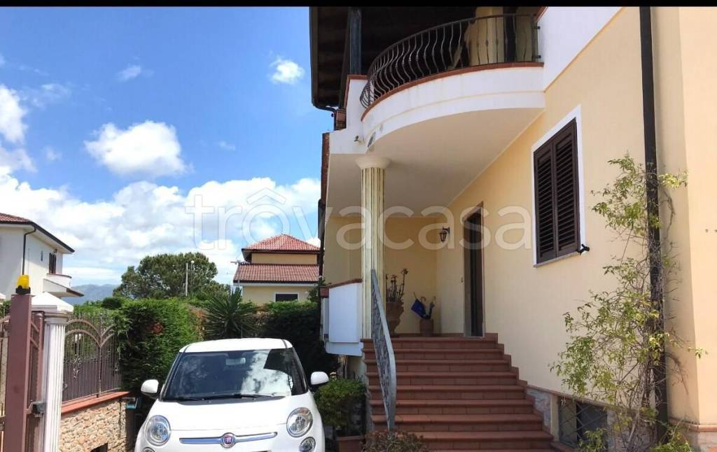 Villa Bifamiliare in in vendita da privato a Scalea via Laos, 56H