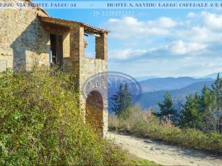 Case con giardino privato in vendita ad Antria di Arezzo TrovaCasa