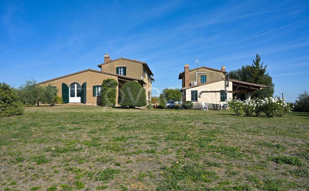 Villa in vendita a Castiglione in Teverina via Orvietana