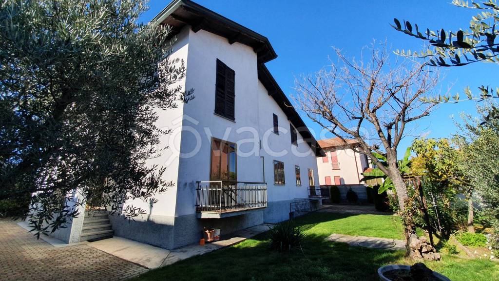 Villa Bifamiliare in vendita a Dairago via Leonardo da Vinci
