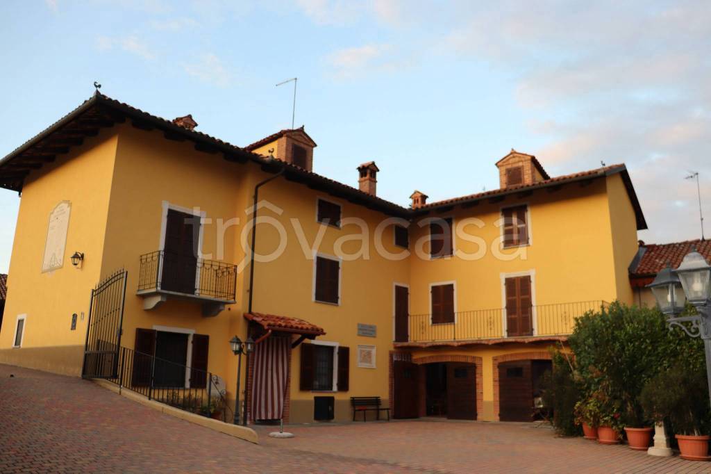Casale in vendita a San Martino Alfieri via Marello