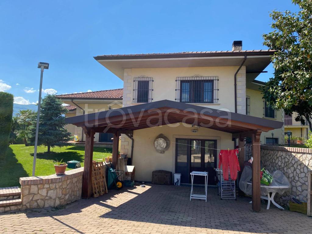 Villa in in vendita da privato a Lattarico via Cozzo Carbonaro