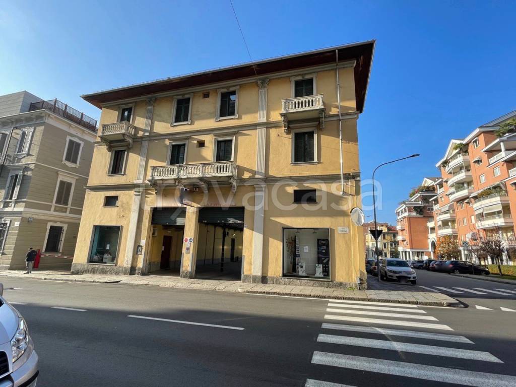 Magazzino in affitto a Biella via Torino, 44