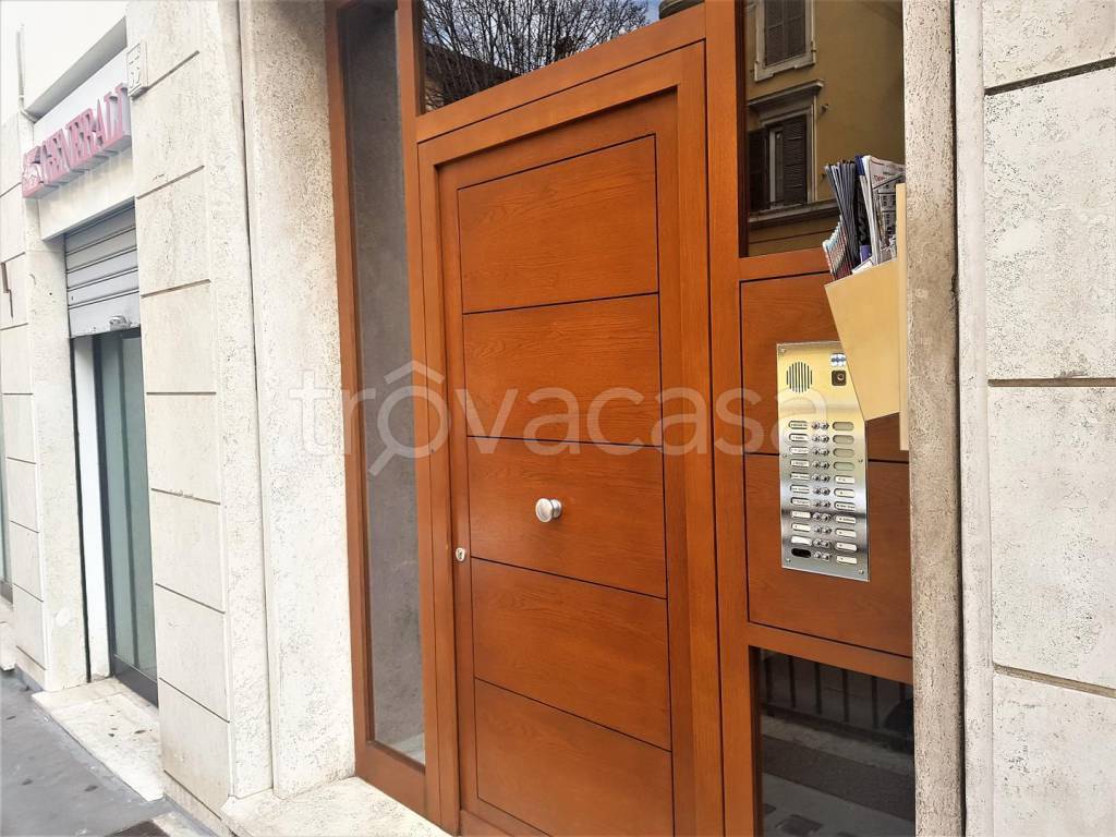 Appartamento in vendita a Roma via Giovanni da Castel Bolognese,35