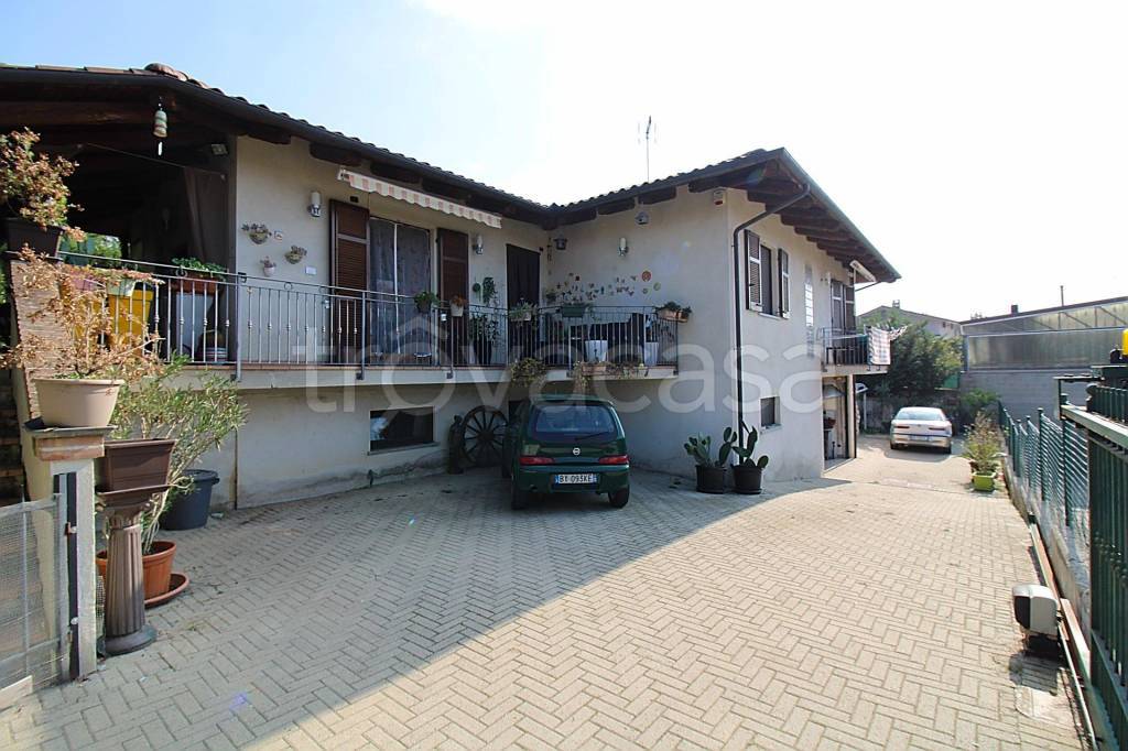 Villa in vendita a Montà borgata Rolandi, 14