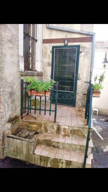 Casa Indipendente in in vendita da privato a Schiavi di Abruzzo vico 1 Vittorio Emanuele, 1