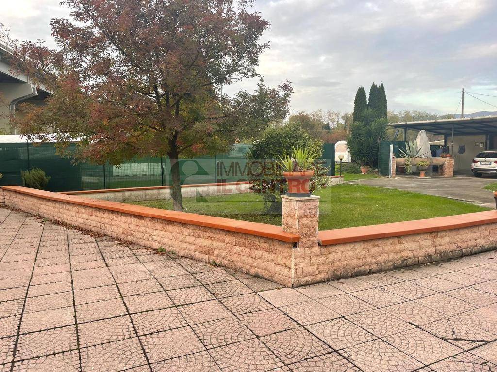 Villa Bifamiliare in vendita a Sarzana