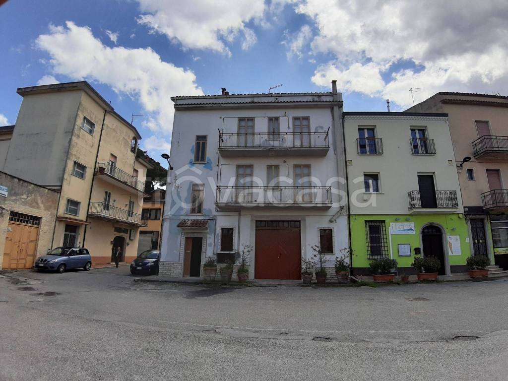 Appartamento in in vendita da privato a Calitri via Campo Sportivo, 54