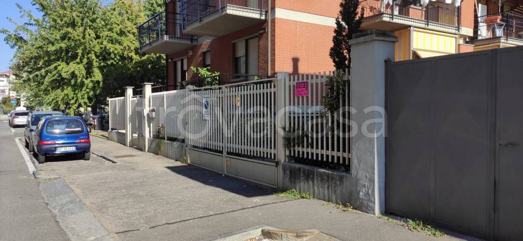 Garage in vendita a Grugliasco via Trento, 20
