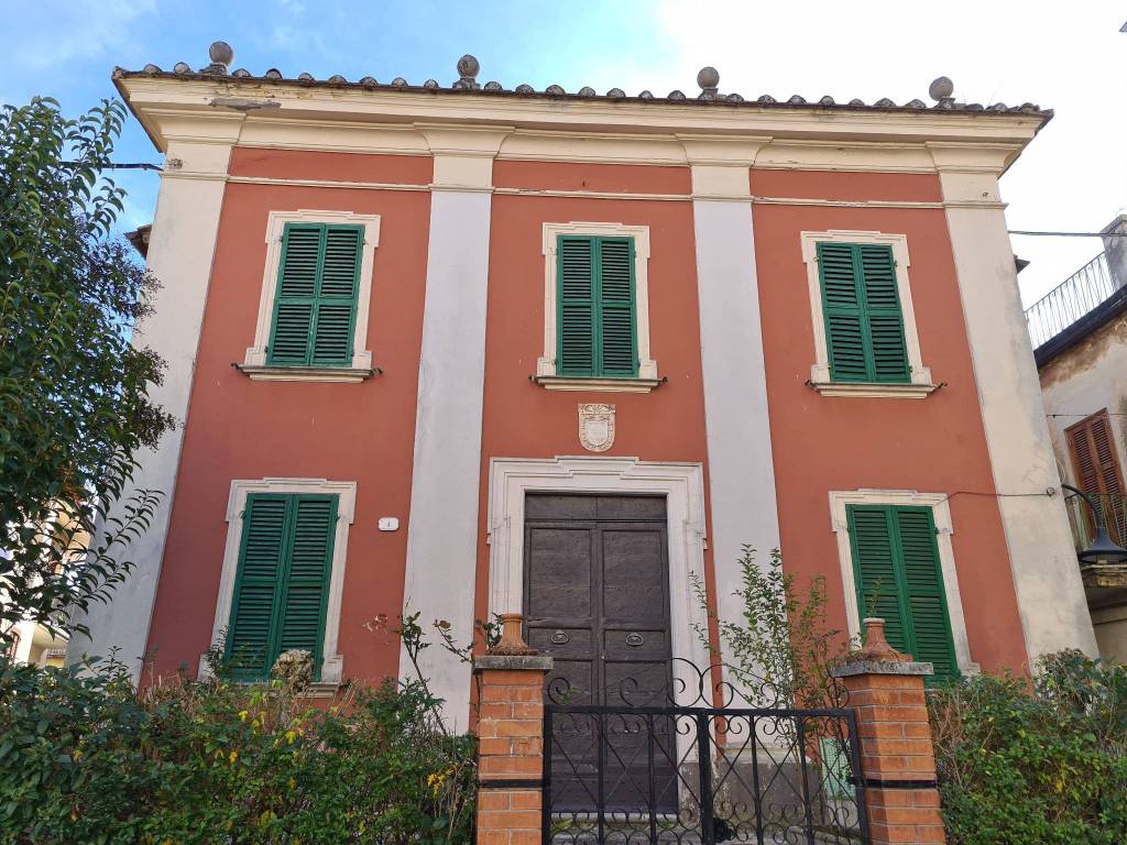 Casa Indipendente in vendita a Terni via dei Conti Manassei