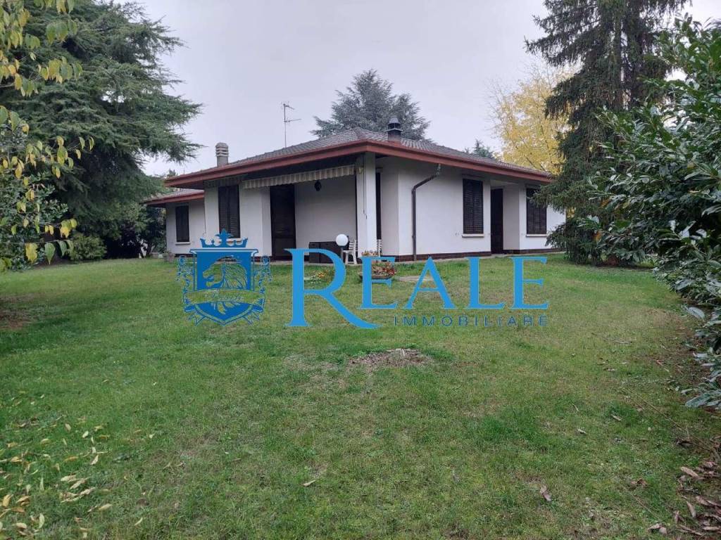 Villa in vendita a Turbigo via Donizzetti