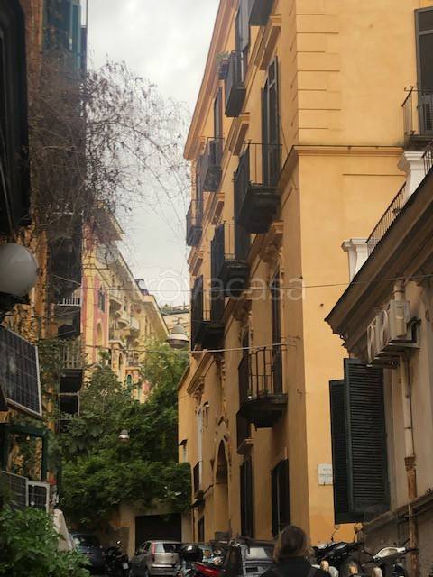 Ufficio in vendita a Napoli via Arco Mirelli