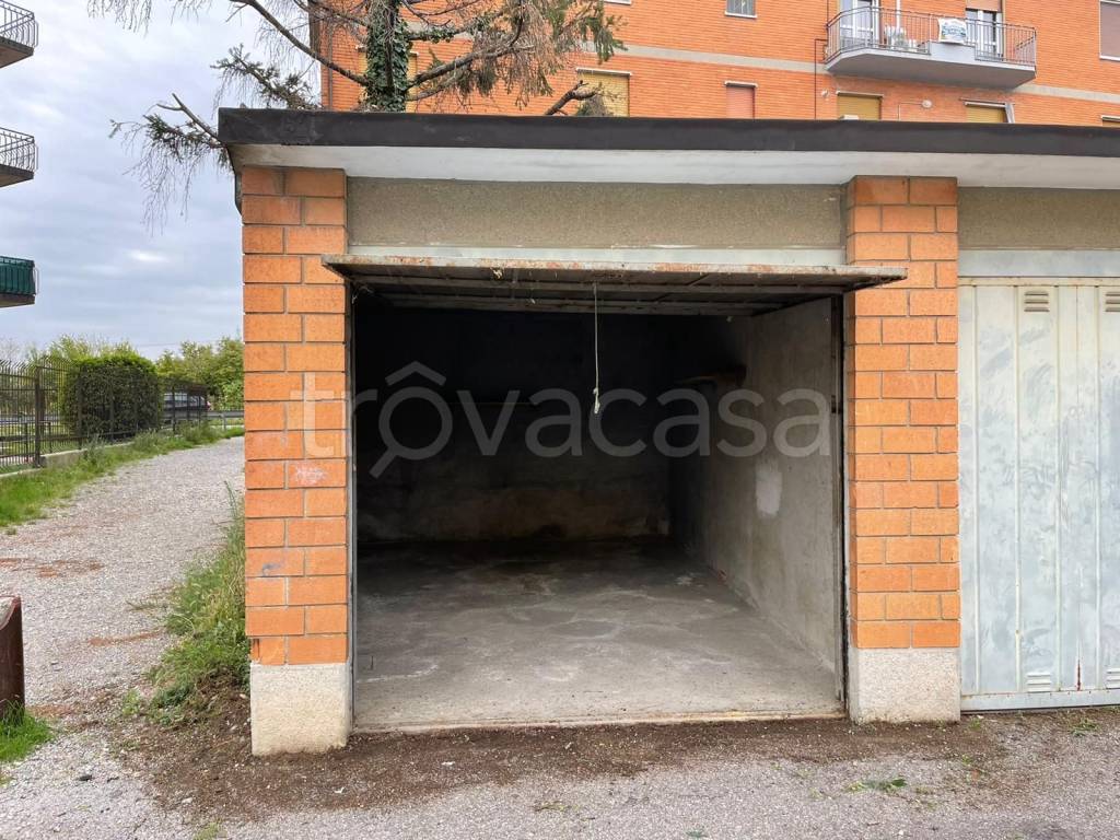 Garage in vendita a Cornate d'Adda via della Cooperazione, snc
