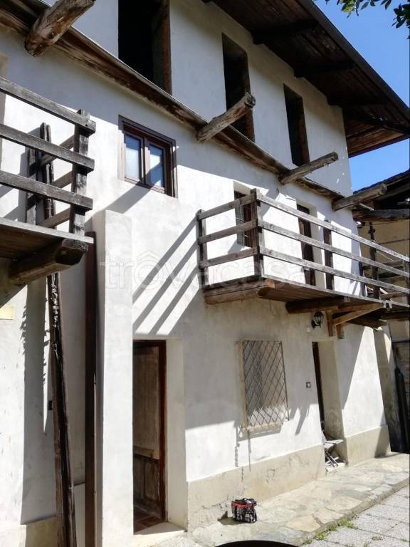Villa in in vendita da privato a Rocca Canavese borgata Gerbido, 64