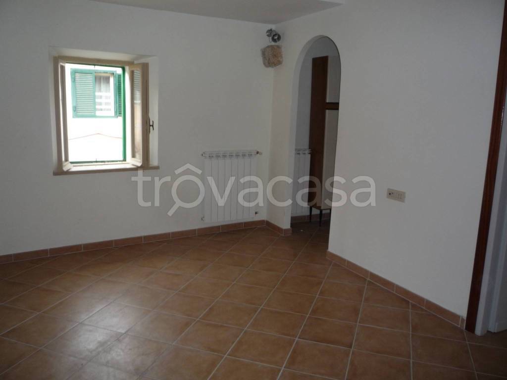 Appartamento in vendita a Palombara Sabina via dei Sabini, 36