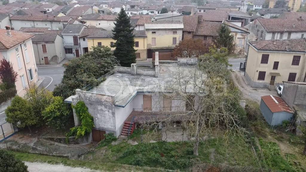 Villa in vendita a Castelnuovo Bocca d'Adda via Umberto I, 20