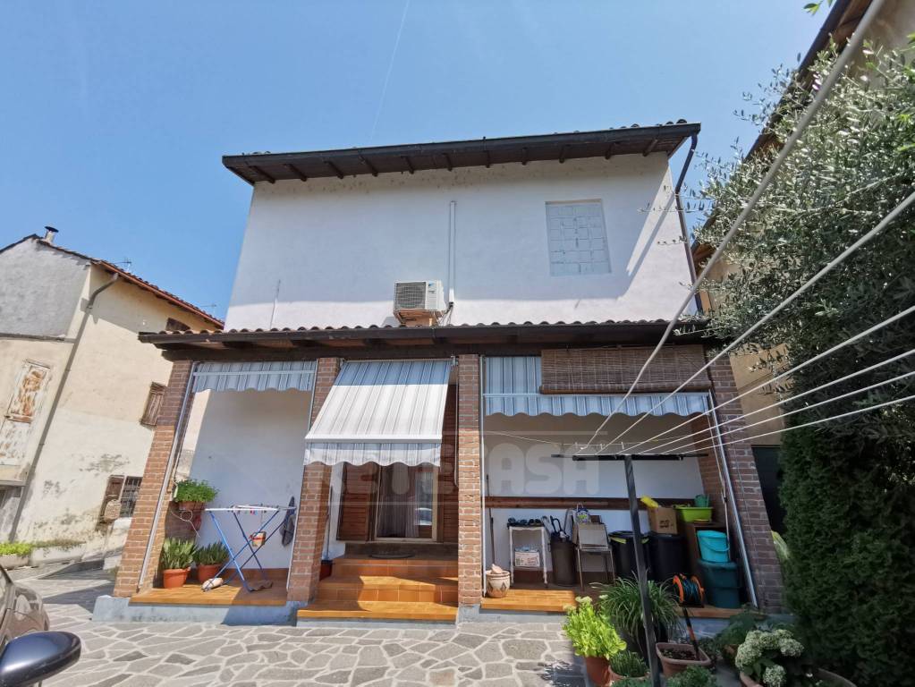 Casa Indipendente in vendita a Chieve via San Rocco