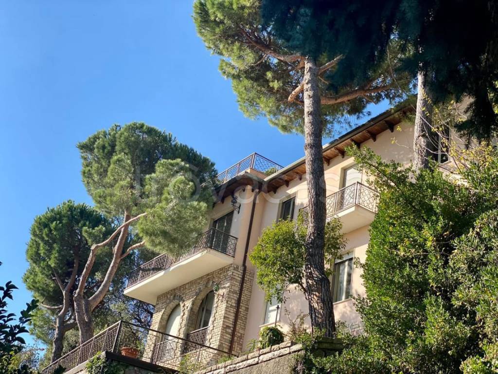 Villa in vendita a Lerici località Solaro