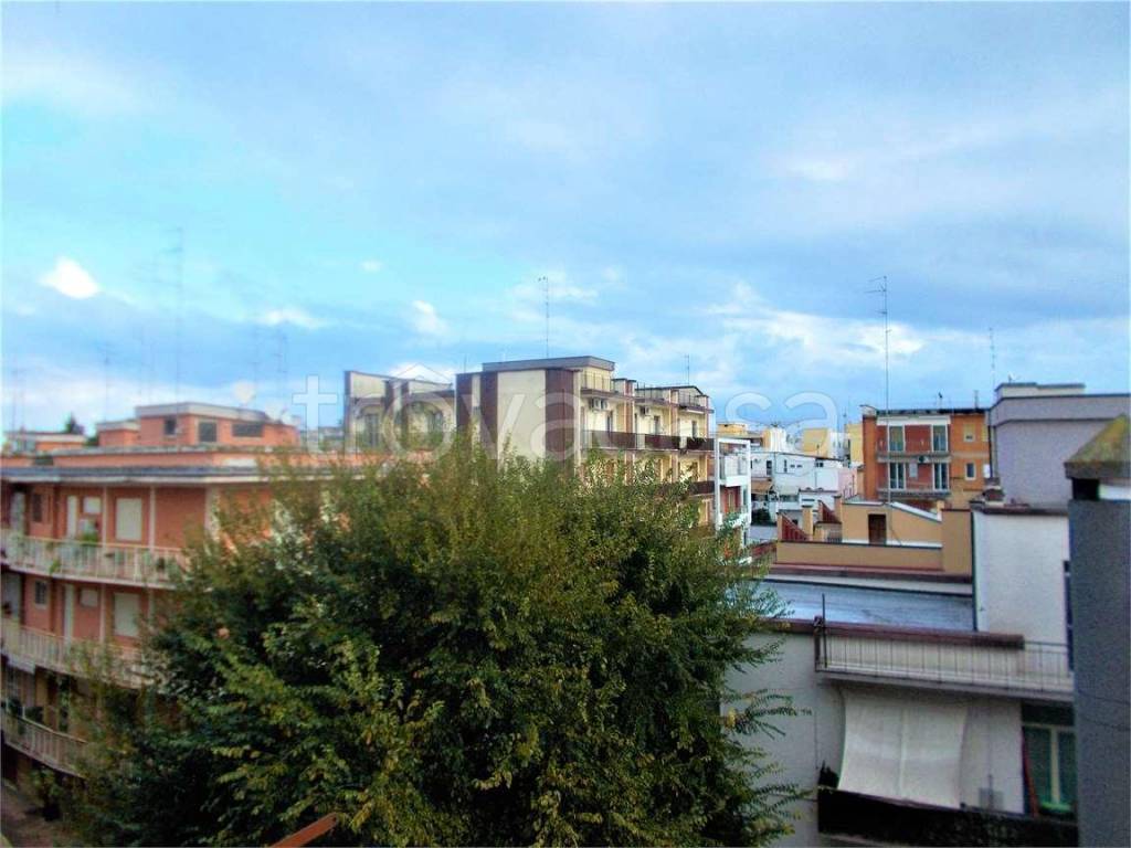 Appartamento in vendita ad Acquaviva delle Fonti via Vitantonio Tria, 23