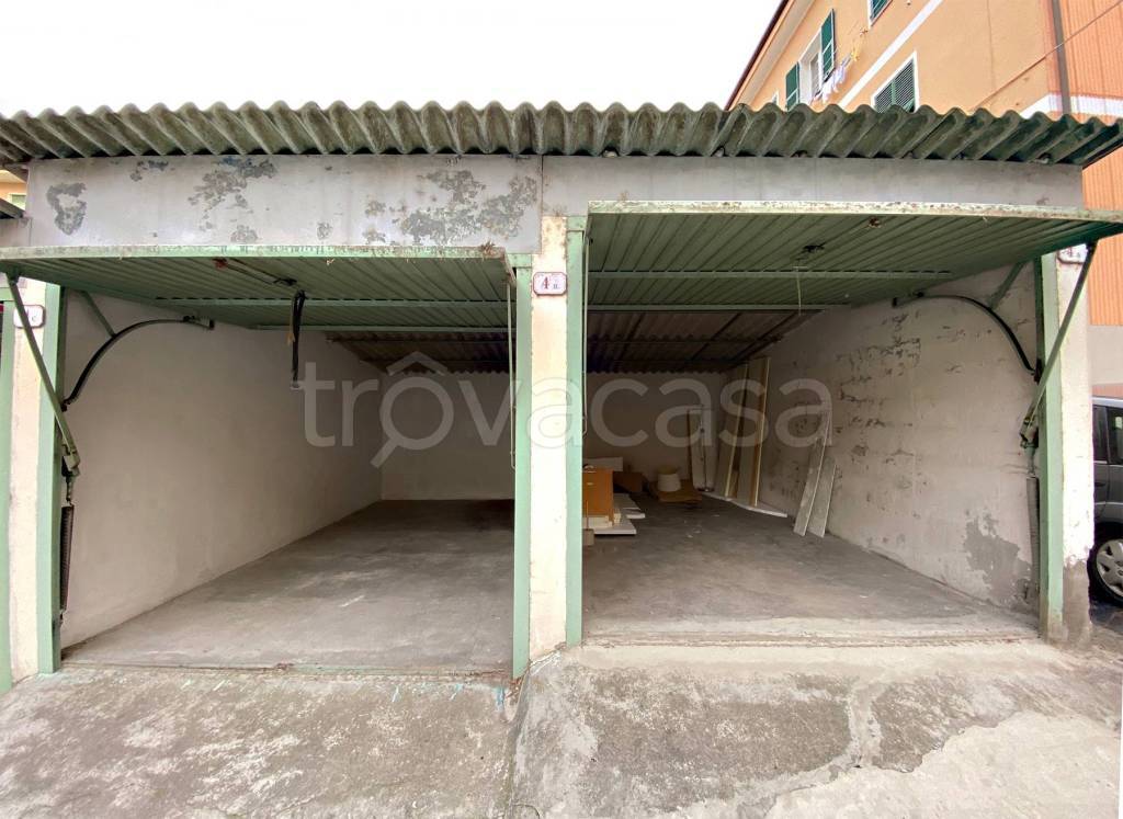 Garage in vendita a Ventimiglia via 25 Aprile, 4