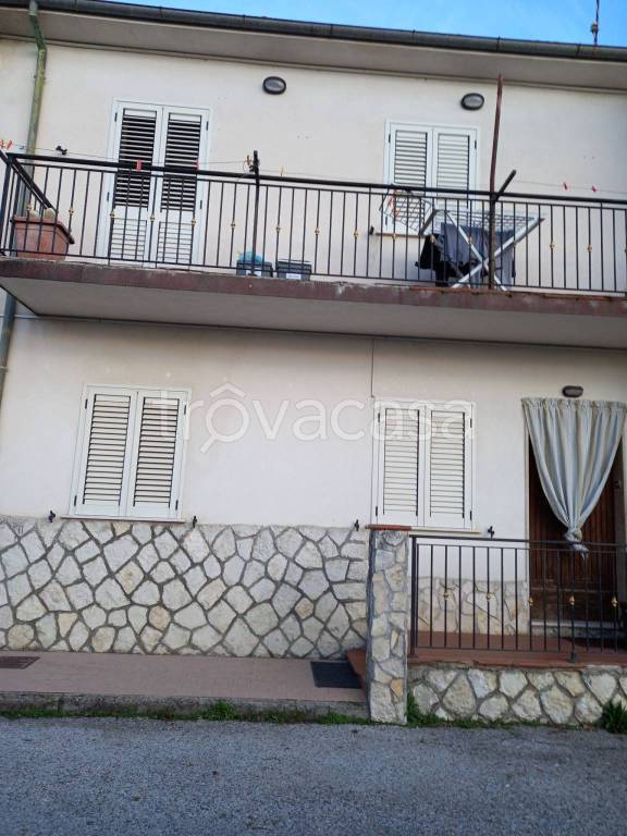 Colonica in in vendita da privato a Pescina via Villaggio San Berardo, 1