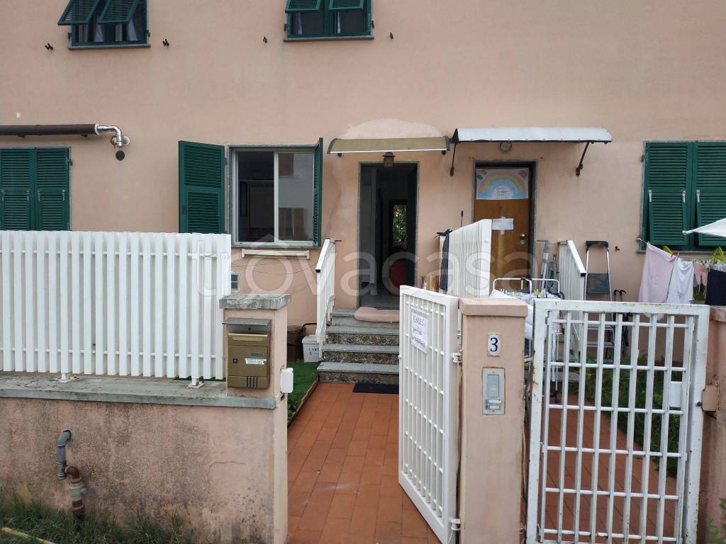 Appartamento in in vendita da privato a Follo via Nazario Sauro, 3