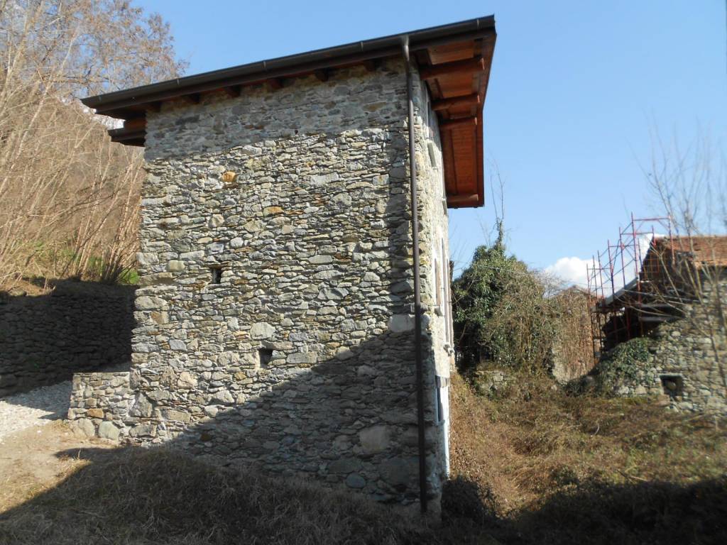 Villa in vendita a Traona via Valeriana