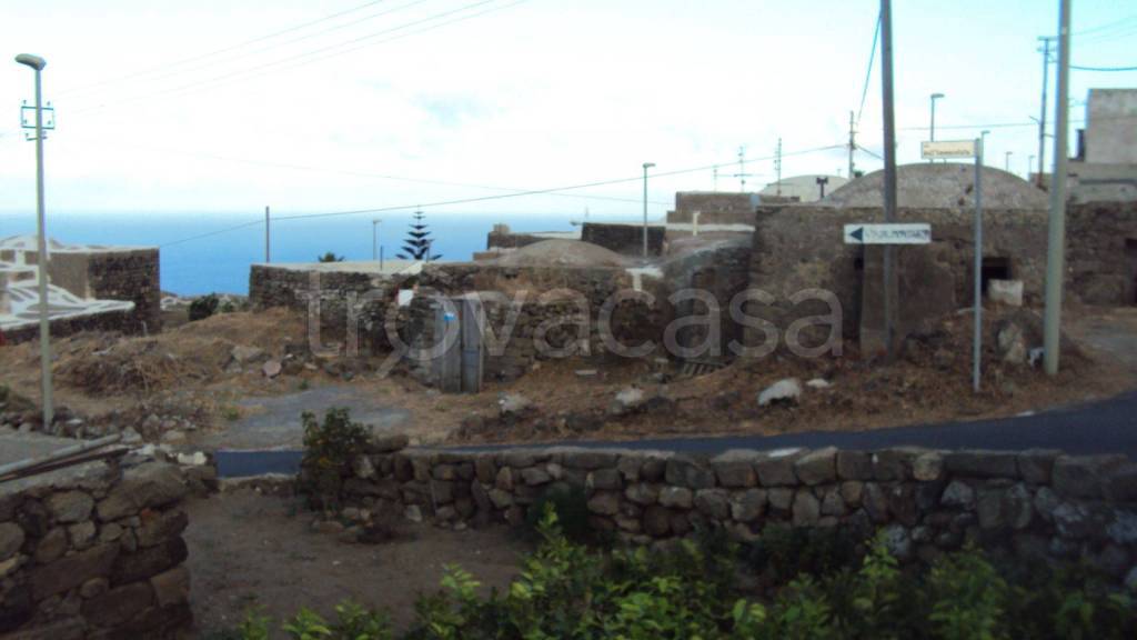 Terreno Residenziale in vendita a Pantelleria via Khania, 47