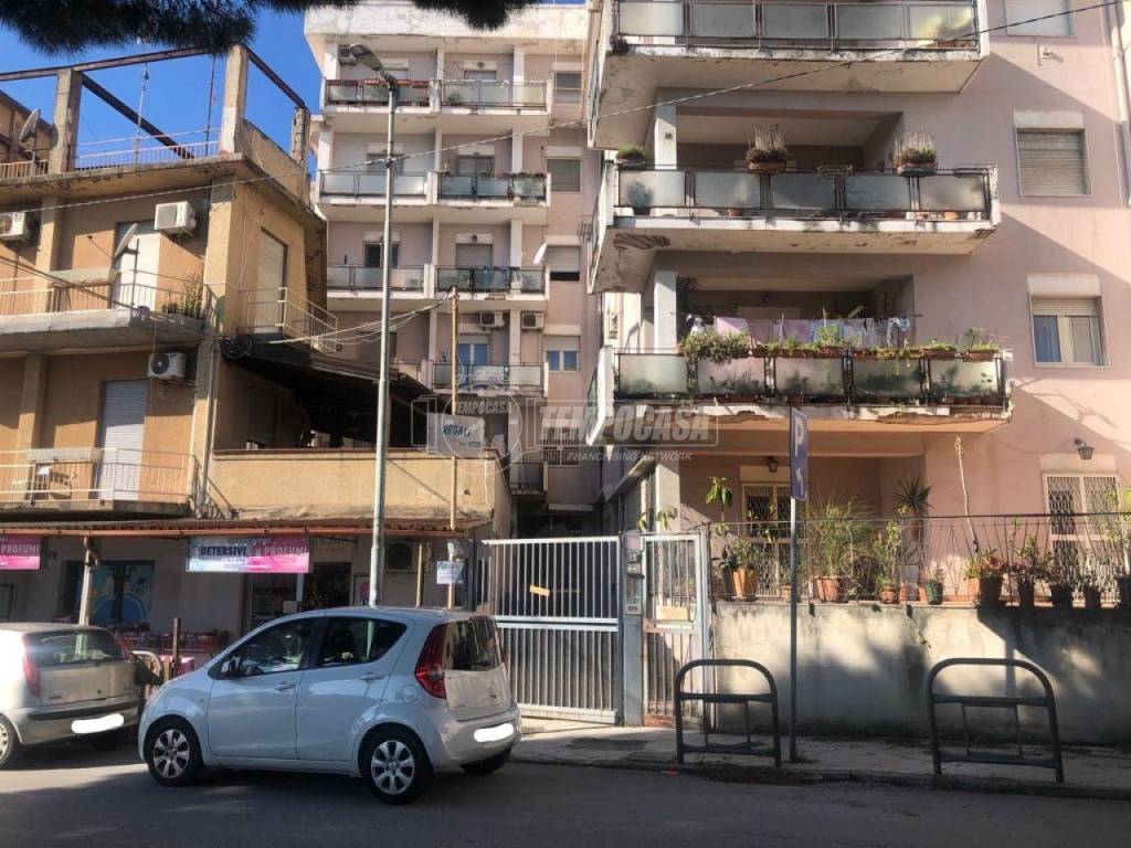 Garage in vendita a Messina via Nuova Panoramica dello Stretto
